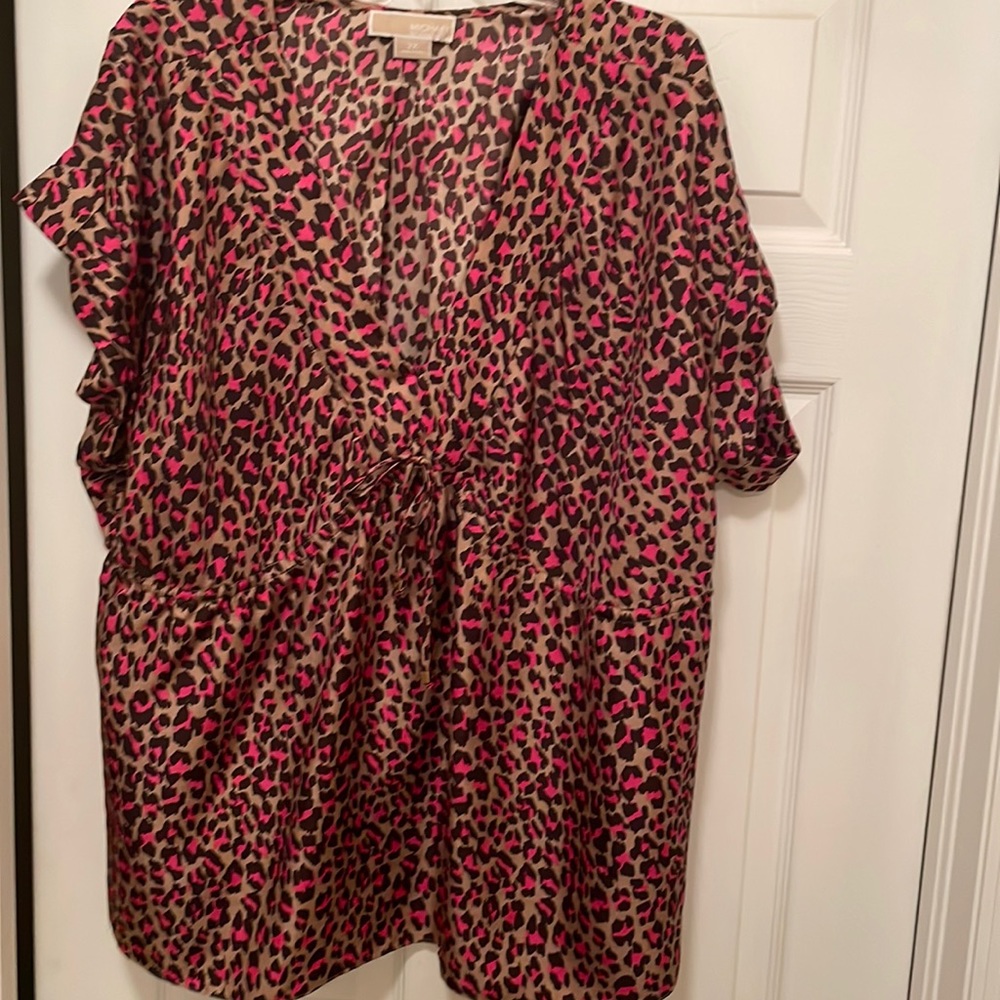 Animal print Michael Kors top. Pink and brown so fun!